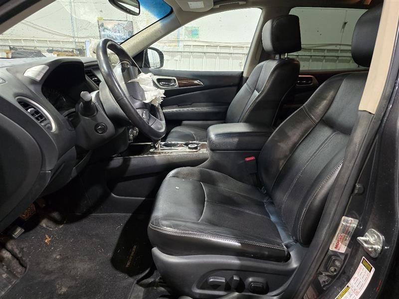 PATHFINDR 2013 Glove Box 608613