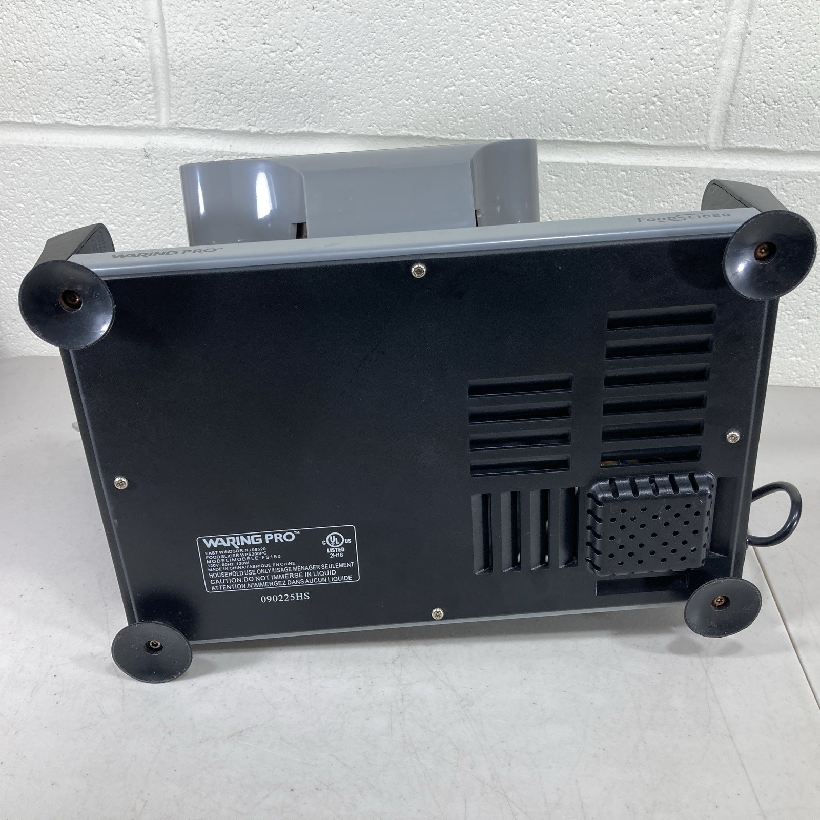 Waring Pro Food Deli Slicer - Model FS150, 7" blade - Stainless Steel