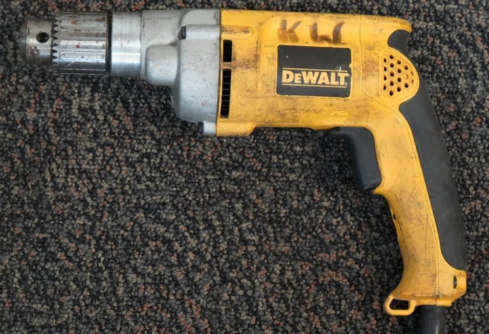 DeWalt DW239 7.8-Amp 1/2" Variable Speed Reversible Corded Anti Lock Drill
