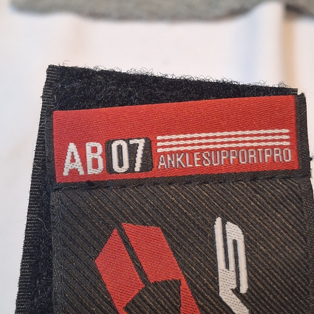 EVS AB07 Ankle Brace - Large