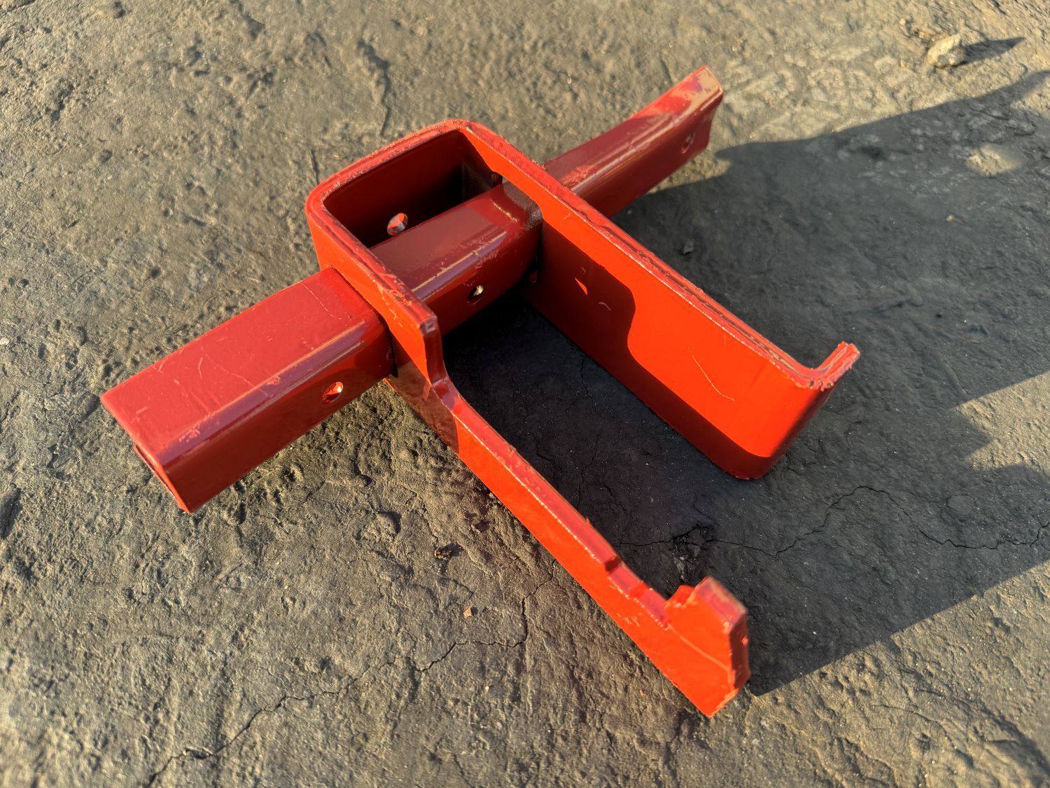 Sandbaggy One-Piece Waler Clamp - Compatible w/ Symons Forms - Concrete Brackets