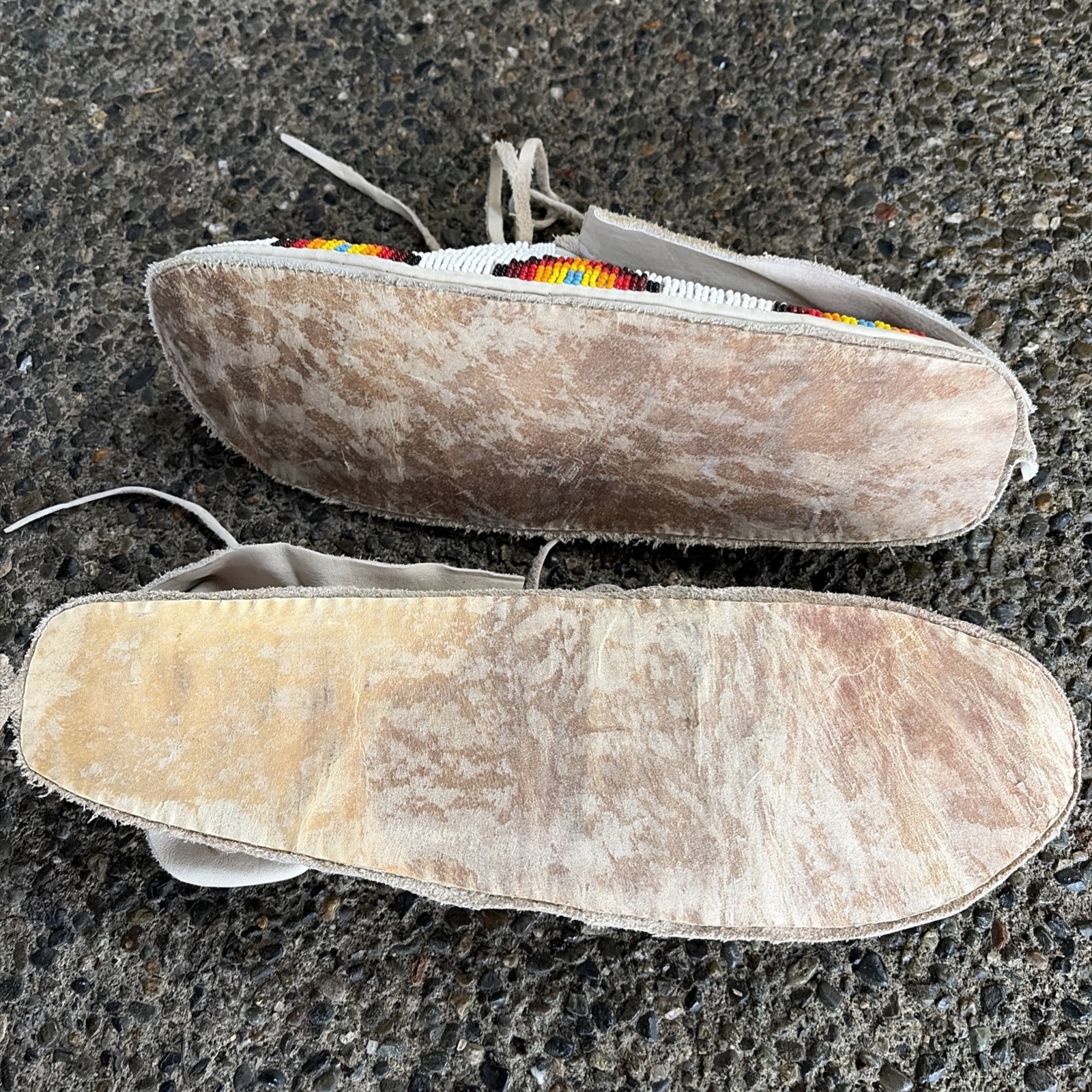 Vtg SIOUX PLAINS FULLY BEADED Native American MOCCASINS Vintage Authentic 13”