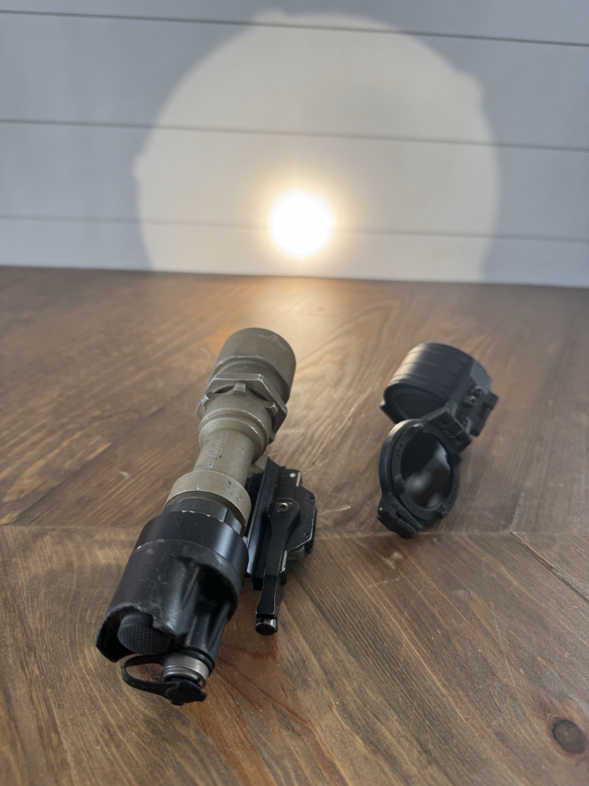 Surefire M952 Tactical Rail Mount Tan Flashlight -Infrared Fillter and M93 Mount