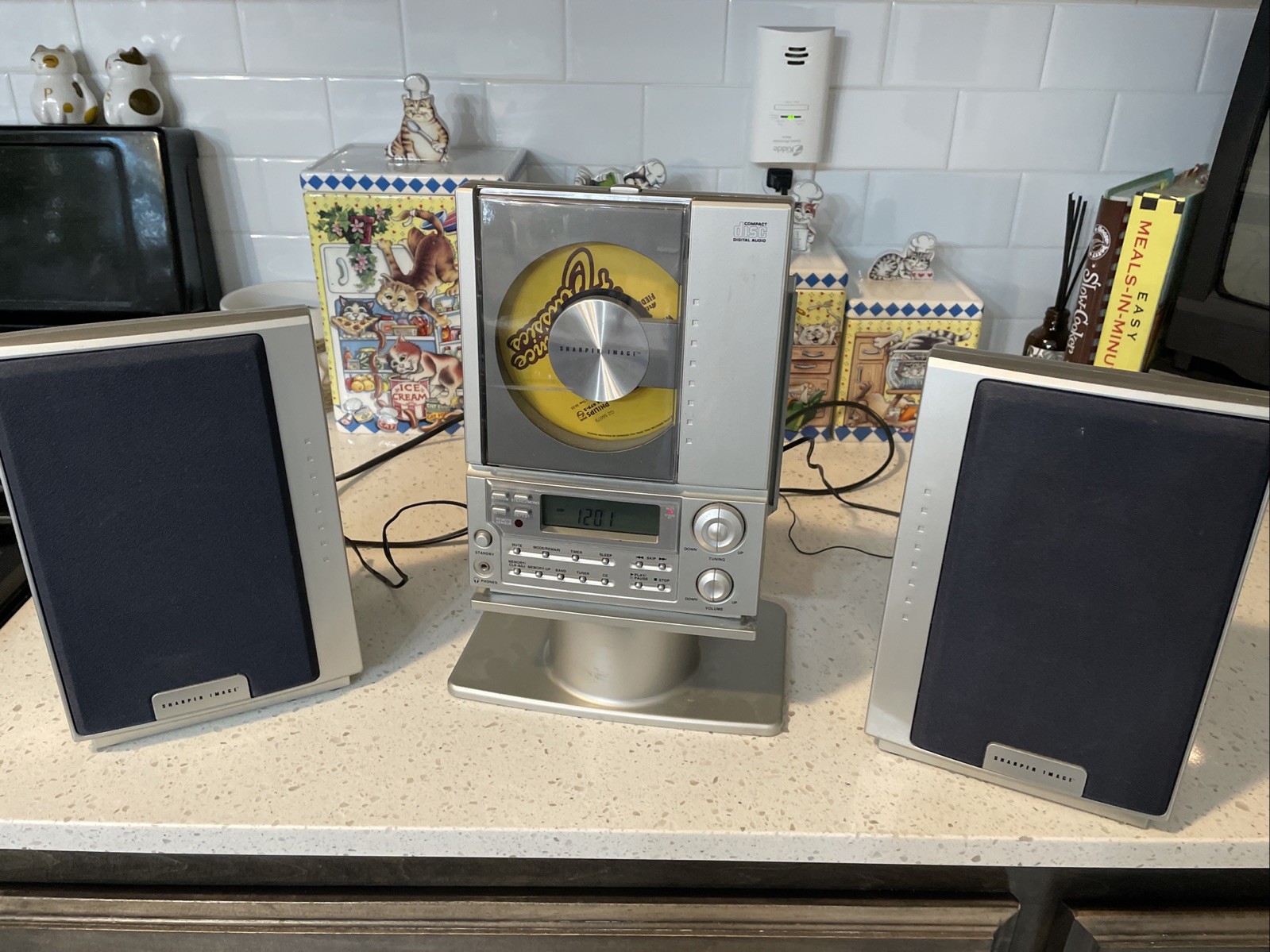 *READ* Sharper Image SO226 Vertical CD Player AM/FM Radio Vintage No Remote