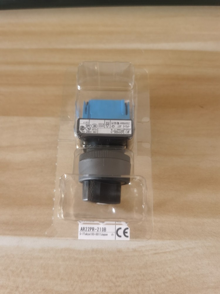 1PC New Fuji AR22PR-210B AR22PR210B Pushbutton Switch
