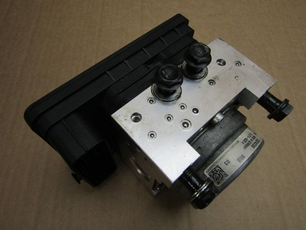 Triumph Tiger 1200 XCA 2017 ABS pump control module (14122)