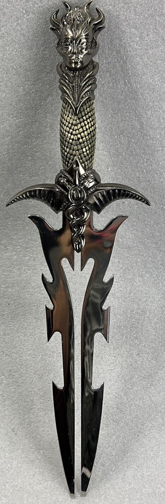Stainless Fantasy Dagger Knife 17.50” L