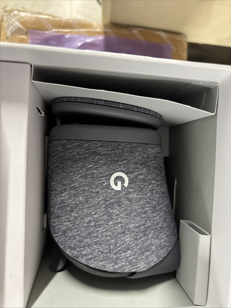 Google Daydream View VR Headset - Slate