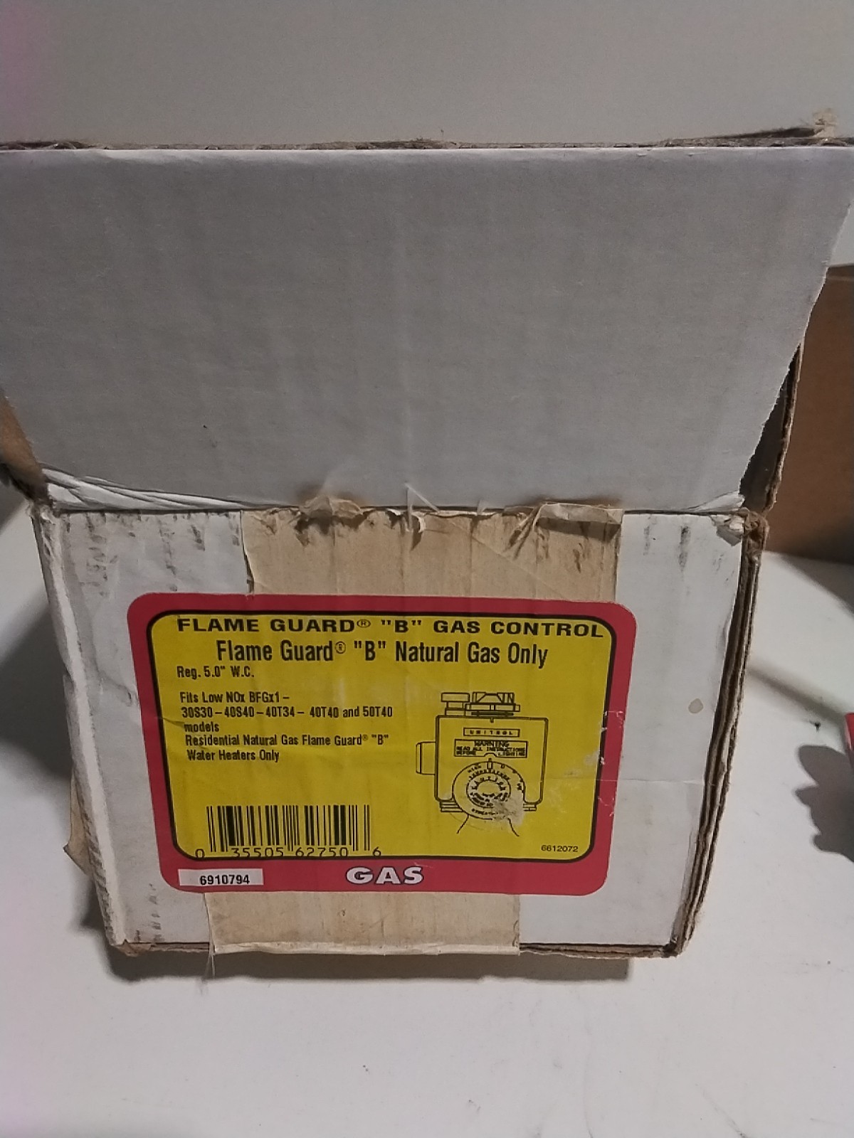 ROBERTSHAW 6910794 FLAME GUARD B GAS CONTROL VALVE NAT GAS ONLY 64-LF8-376