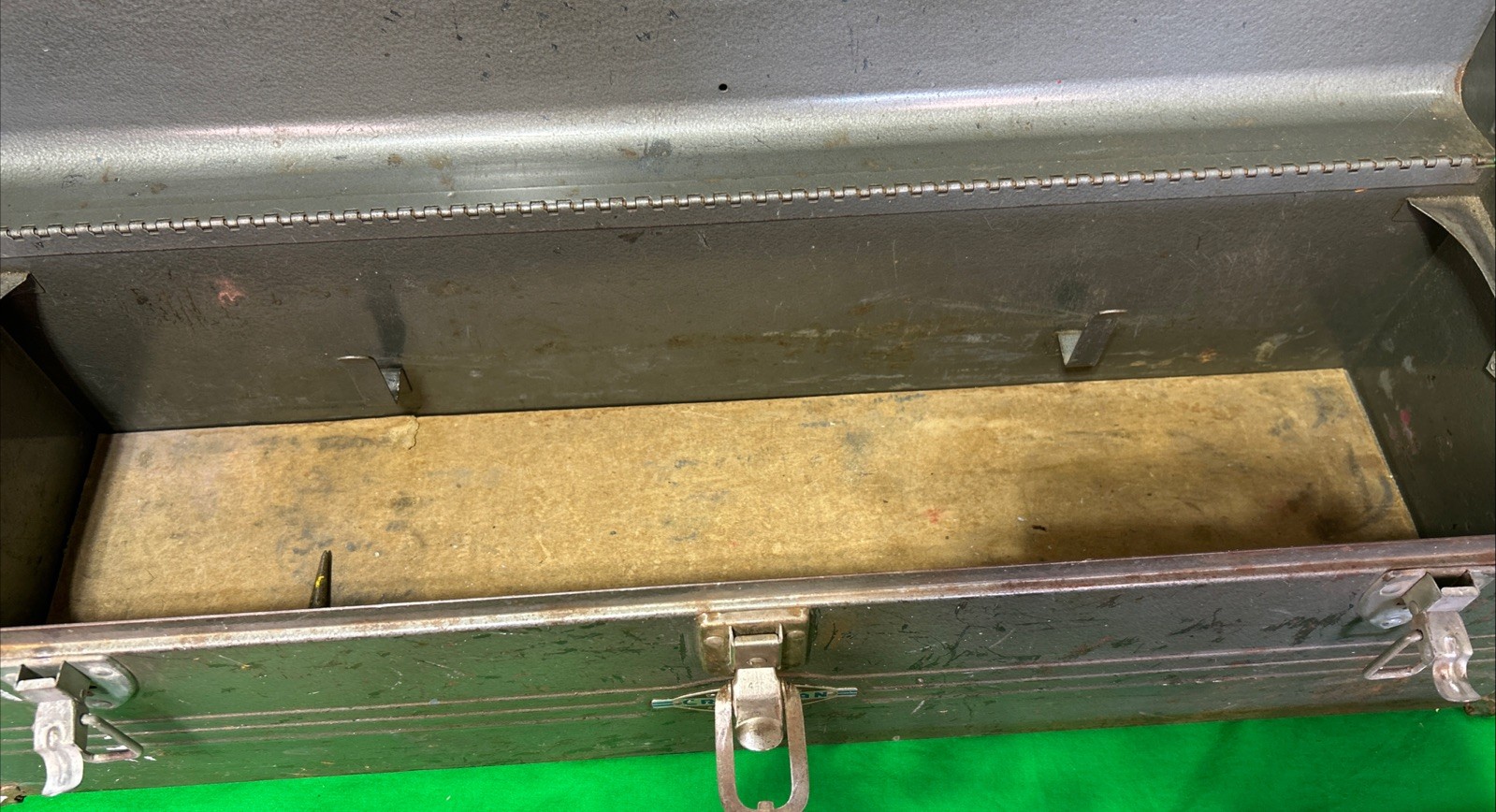 Craftsman 6517 Carpenters Toolbox w/Tray -1950's Logo