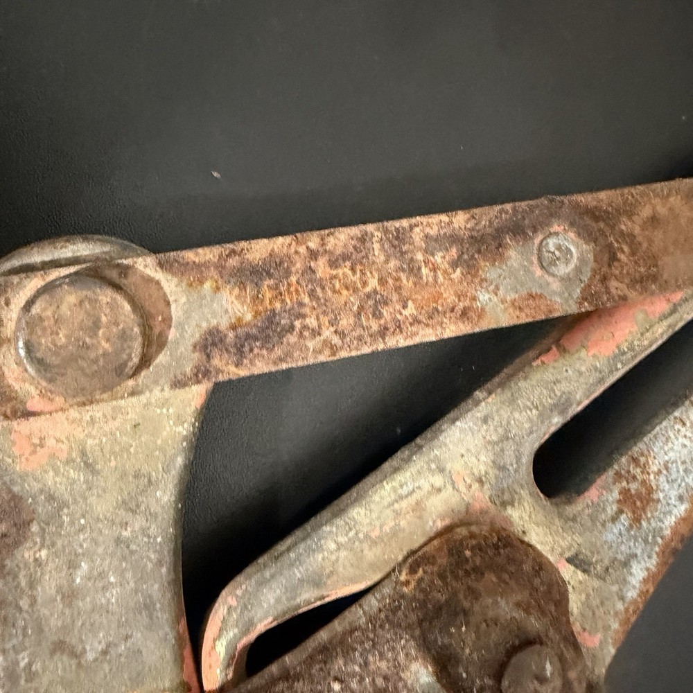 Klein Tools Chicago Cable Grip Wire Puller B4