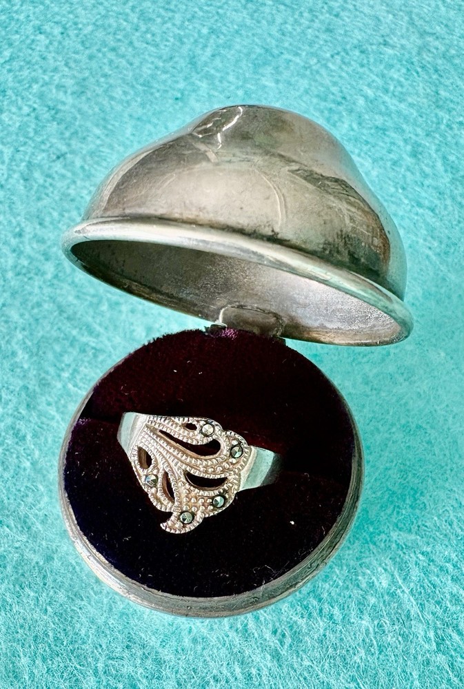 VINTAGE STERLING SILVER LARGE RING & BOX Mappin & Webb