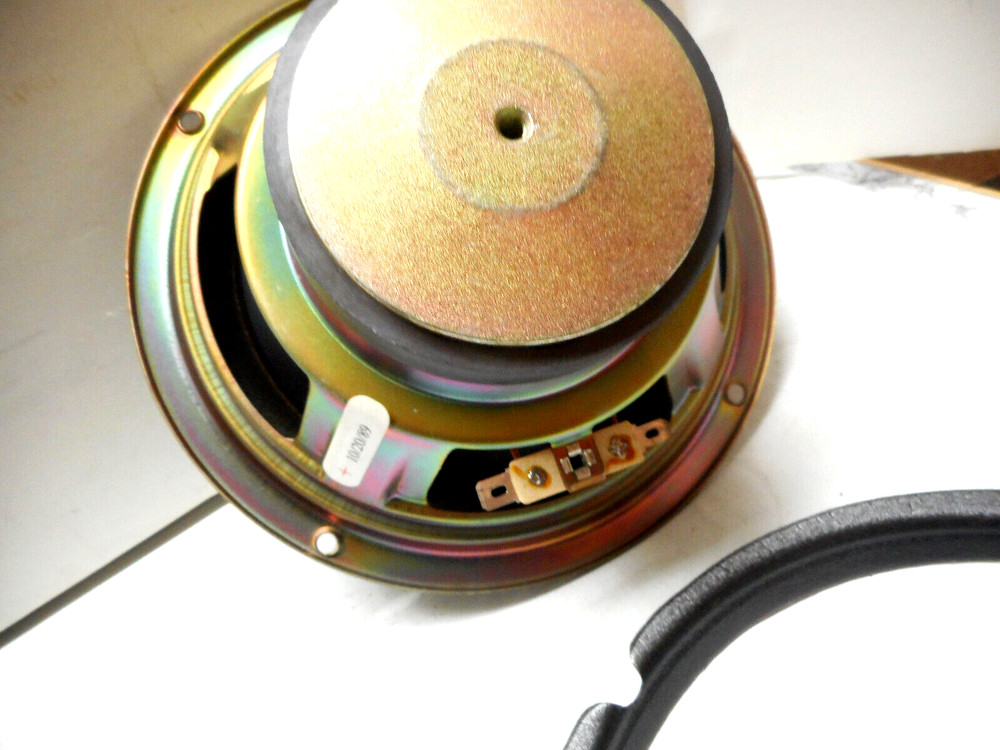 BOSTON ACOUSTICS T930 SPEAKER - 1(ONE) MIDRANGE - WORKS - TESTED