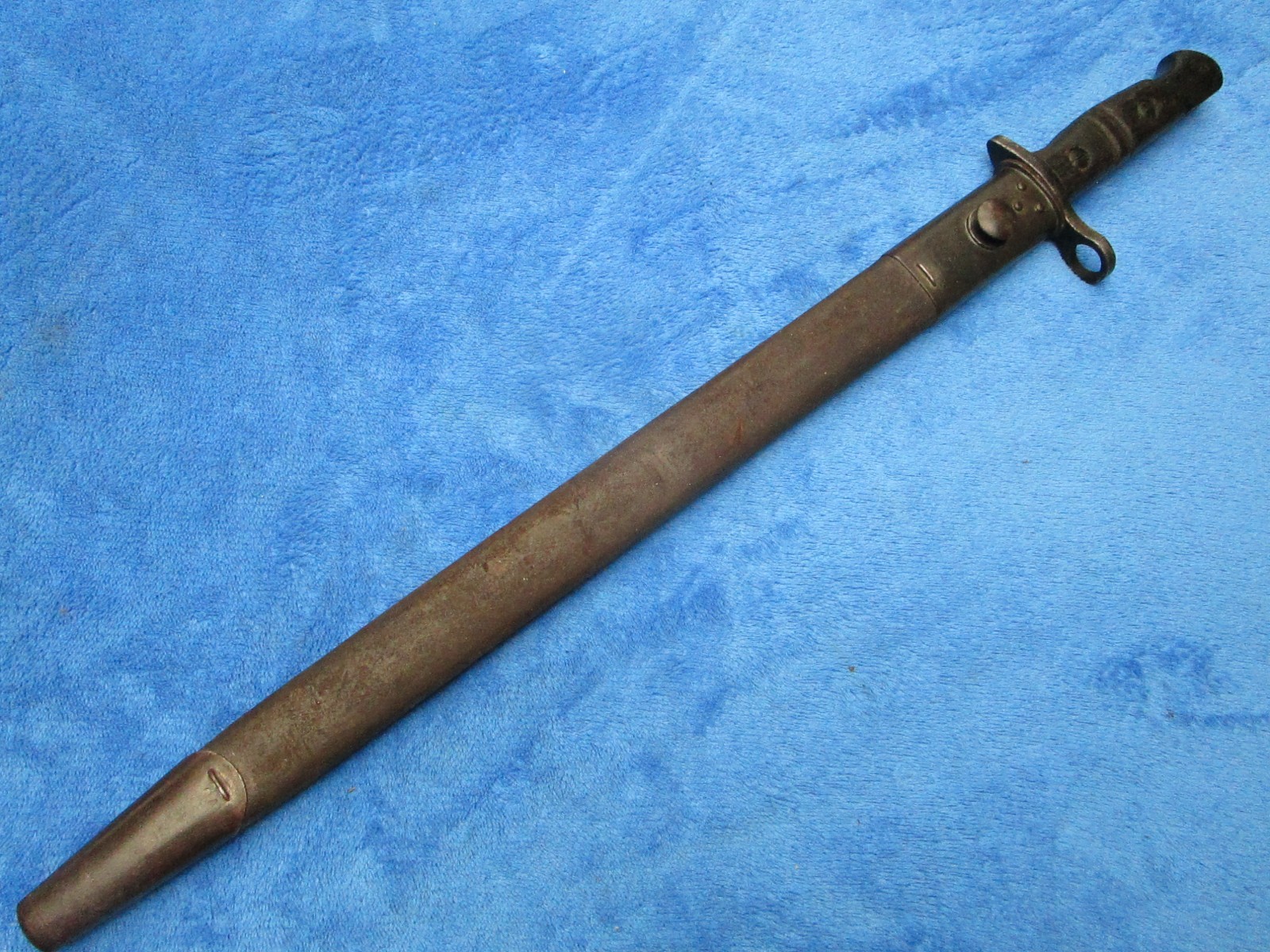 VINTAGE ORIGINAL US MADE BRITISH M1913 BAYONET AND SCABBARD MAKER REMINGTON 1917