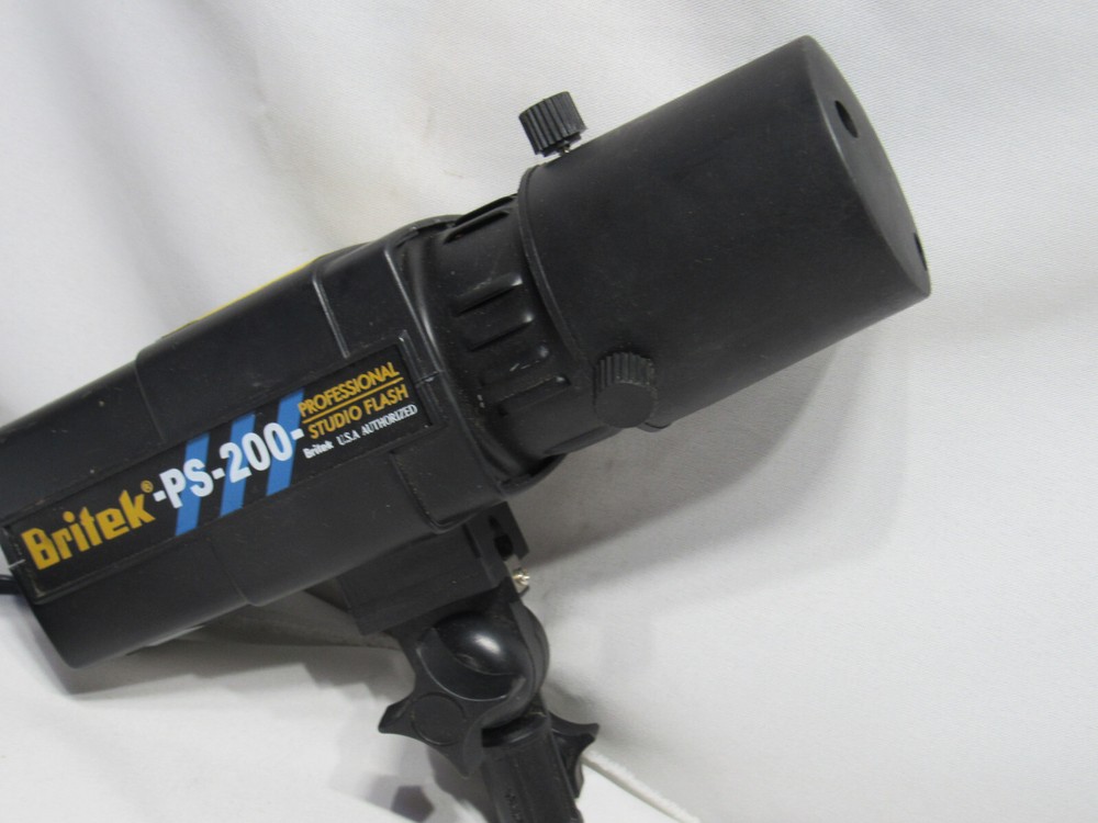 BRITEK PS-200 H PROFESSIONAL STUDIO FLASH