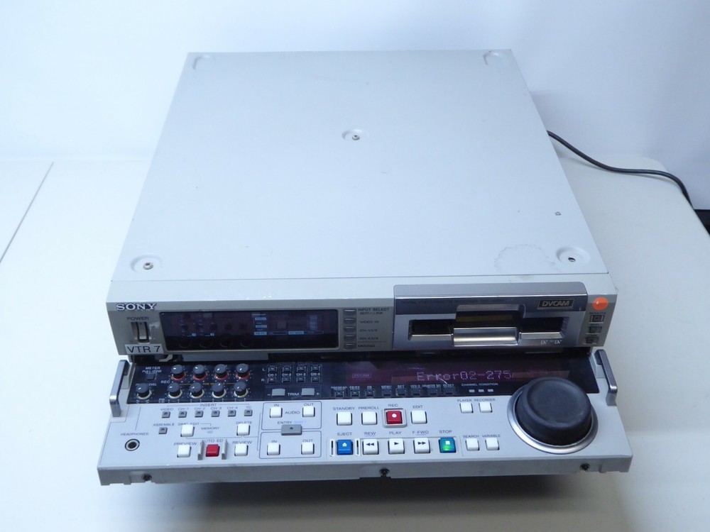 Sony DDSR-2000P Digital Videocassette Recorder {READ AD}