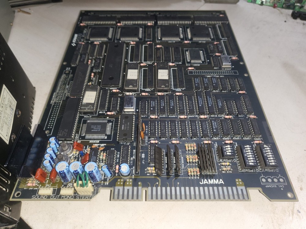 LIGHTNING FIGHTERS BY KONAMI ARCADE PCB JAMMA ORIGINAL