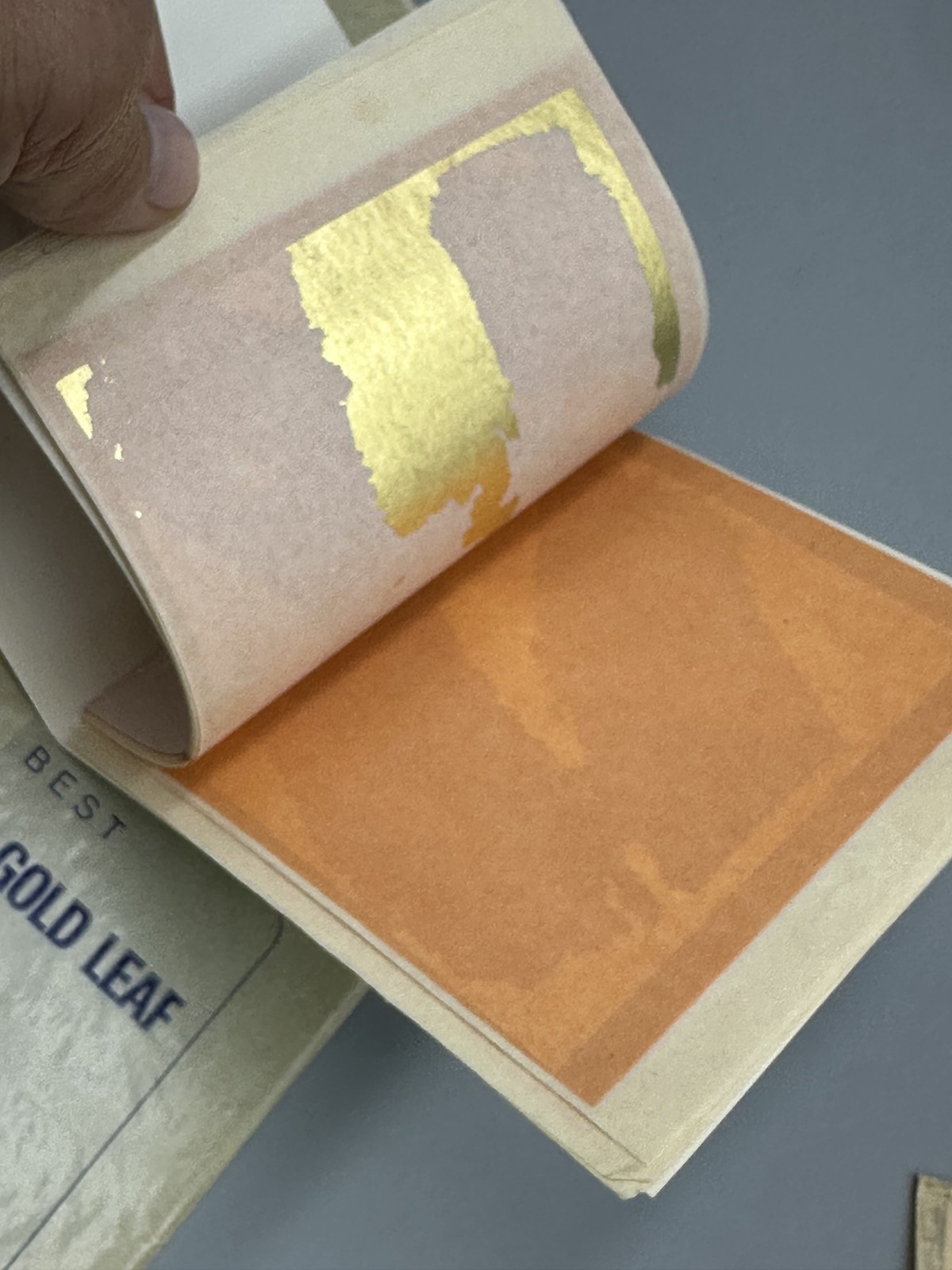 SCRAPS of Vintage BEST XX DEEP GOLD LEAF 22 Carats 3 3/8" x 3 3/8" Italy