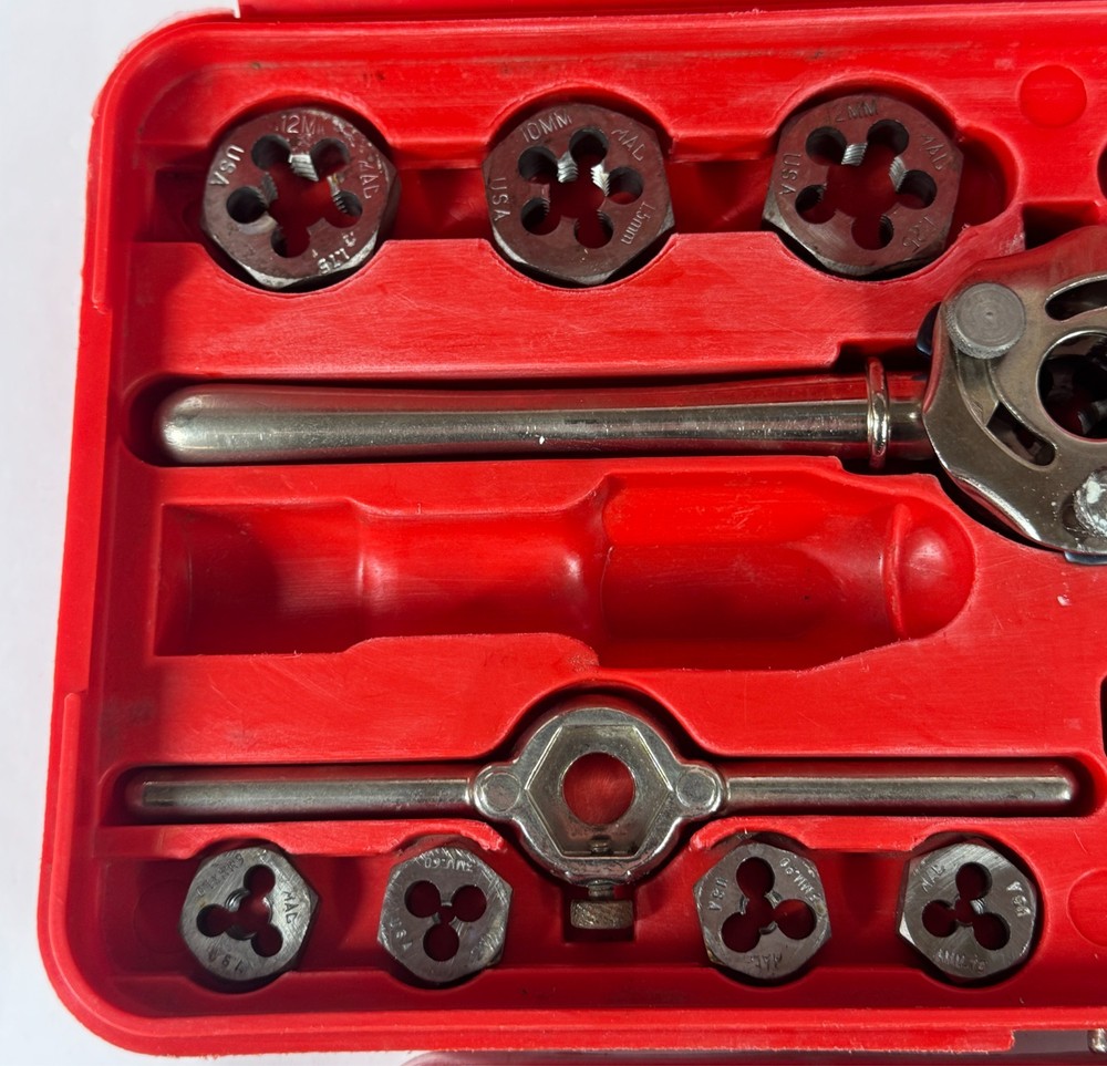 MAC Tools METRIC #8017TS 8017TS Tap & Die Threading SET Incomplete Cleaned