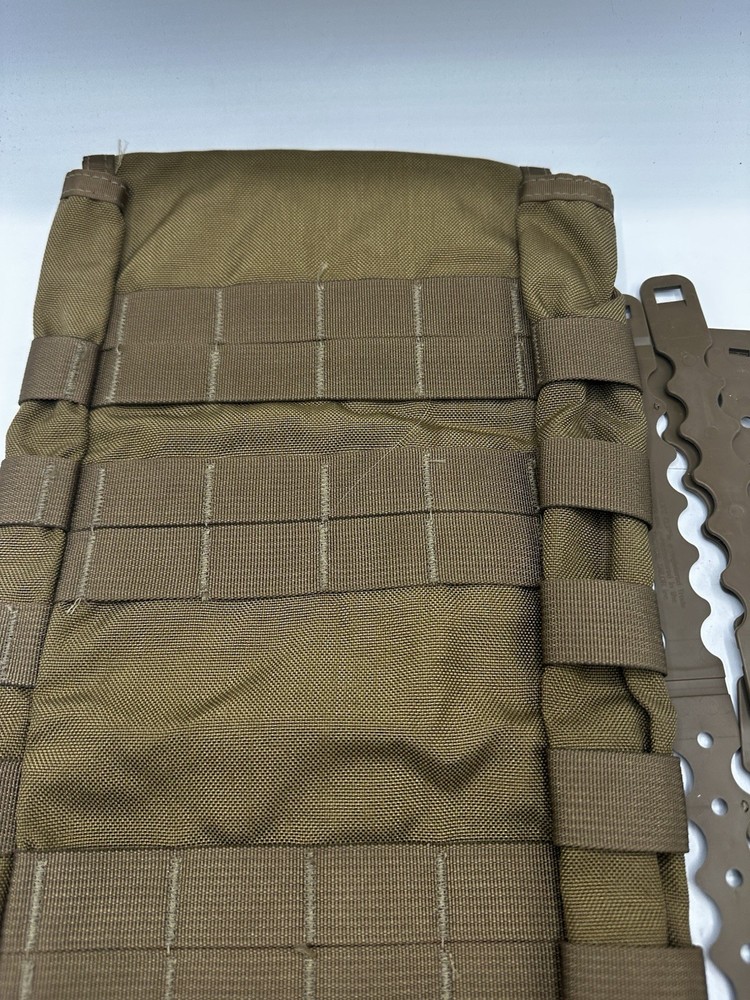 Tacshield Hydration Pouch Coyote Khaki TAC SHIELD MALICE CLIPS USMC