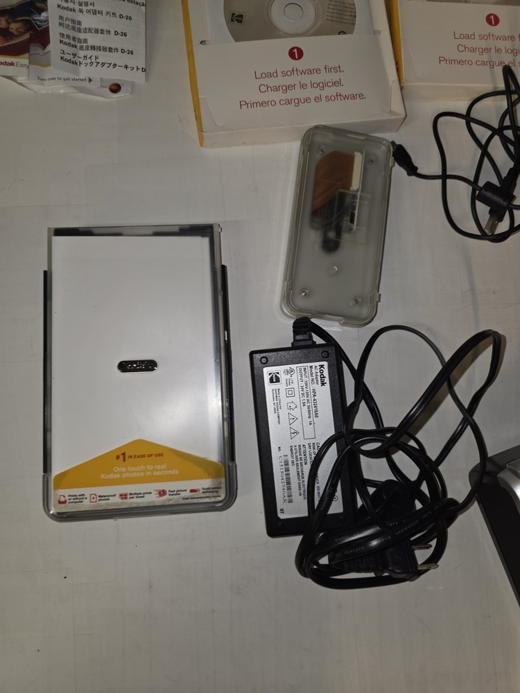Kodak EasyShare Printer Dock Series 3 Photo Printer Bundle Untested w/Camera Bag