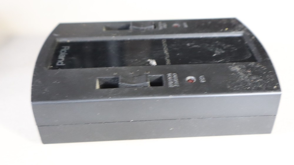 Roland Duo-Capture Audio Interface With cords UNTESTED d7