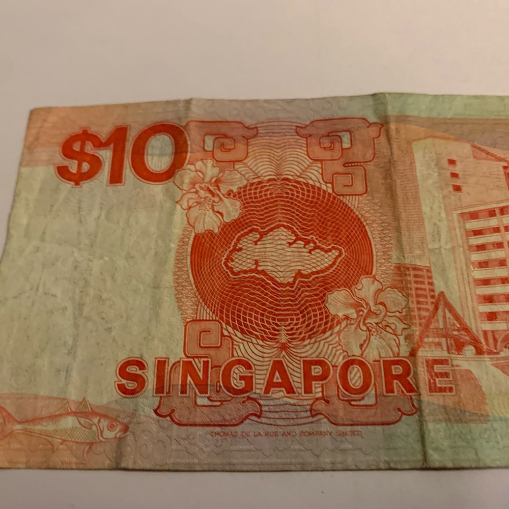 Singapore Banknote $10 Dollars Red Circulated