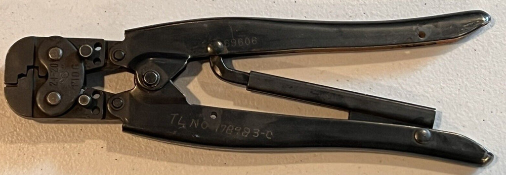 AMP Tyco 69606 Hand Crimp Tool 24-20 C PIDG