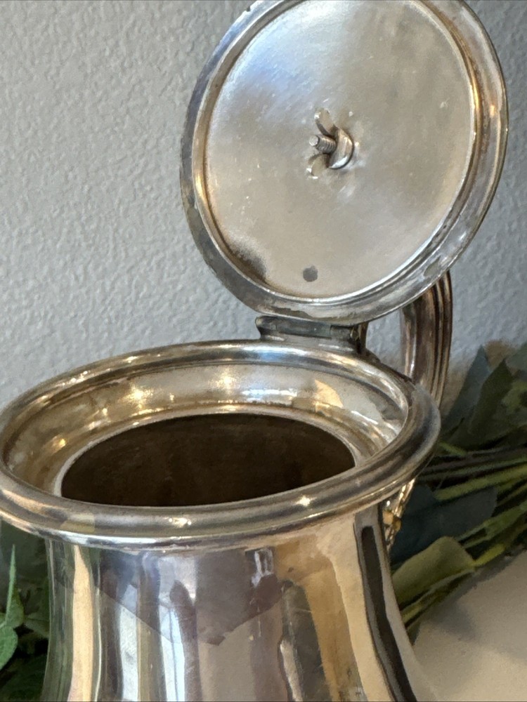 Rare Thomas Wilkinson silver plate teapot with beautiful finial