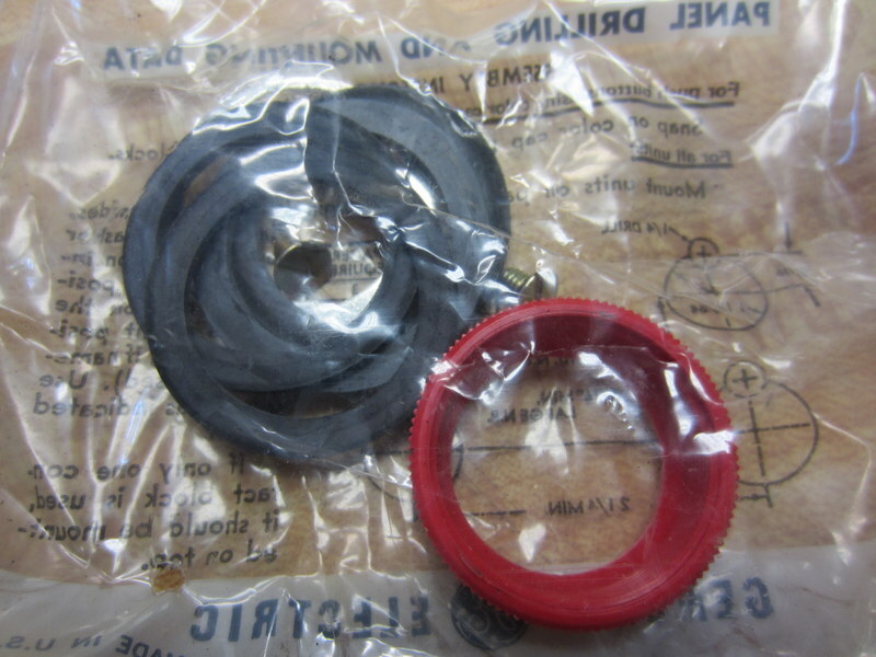 GE General Electric CR2940UA202C Pushbutton Oiltight