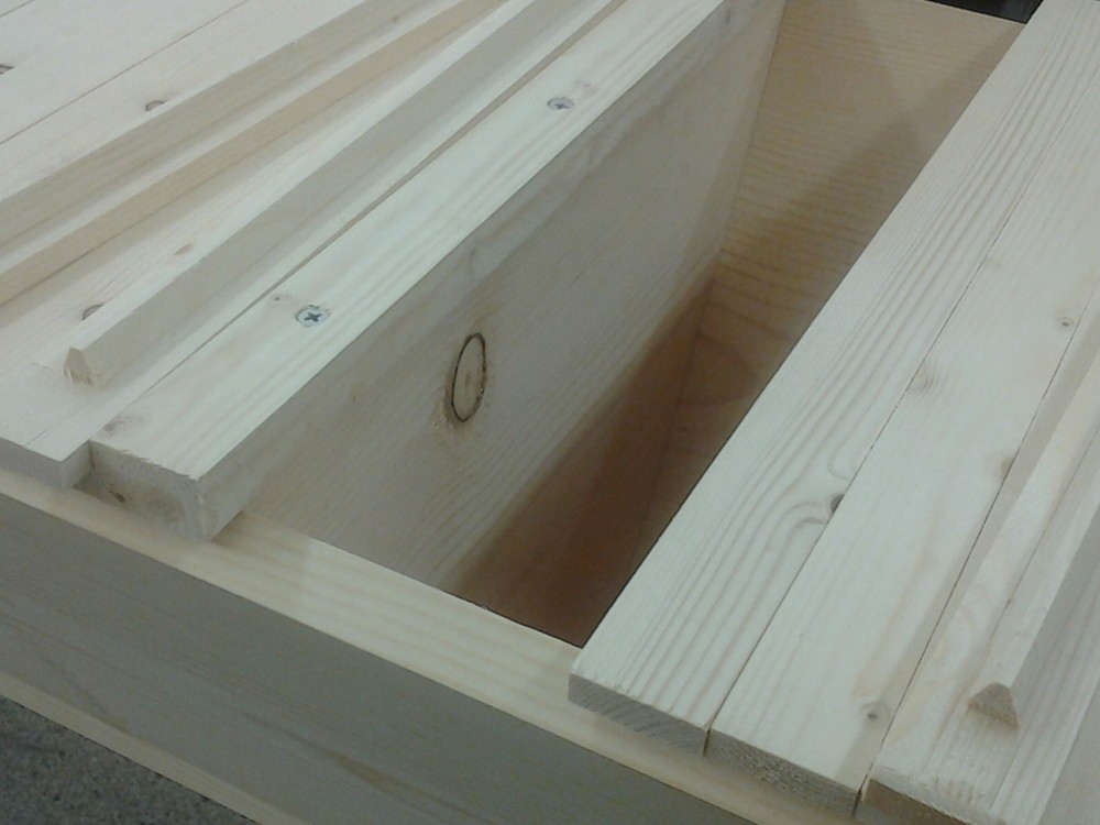 Bee Hive, Top Bar with 30 Top Bars Backyard Bee Keeping Hive