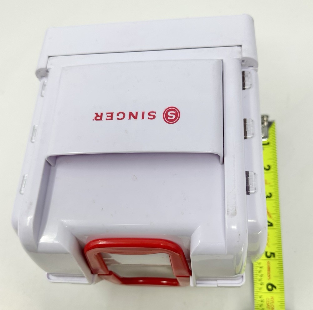 SINGER Sew Essentials Foldup Case Sewing Kit Portable Organizer No thread