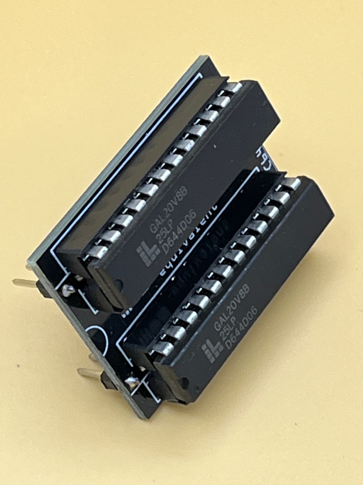 Commodore PLA Replacement MOS 906114-01 / PLS100 for C64, SX 64 High Quality USA