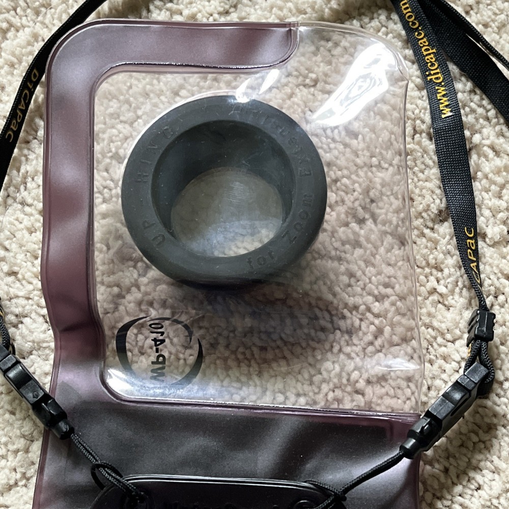Digital Camera Waterproof Case-DiCaPac WP-410