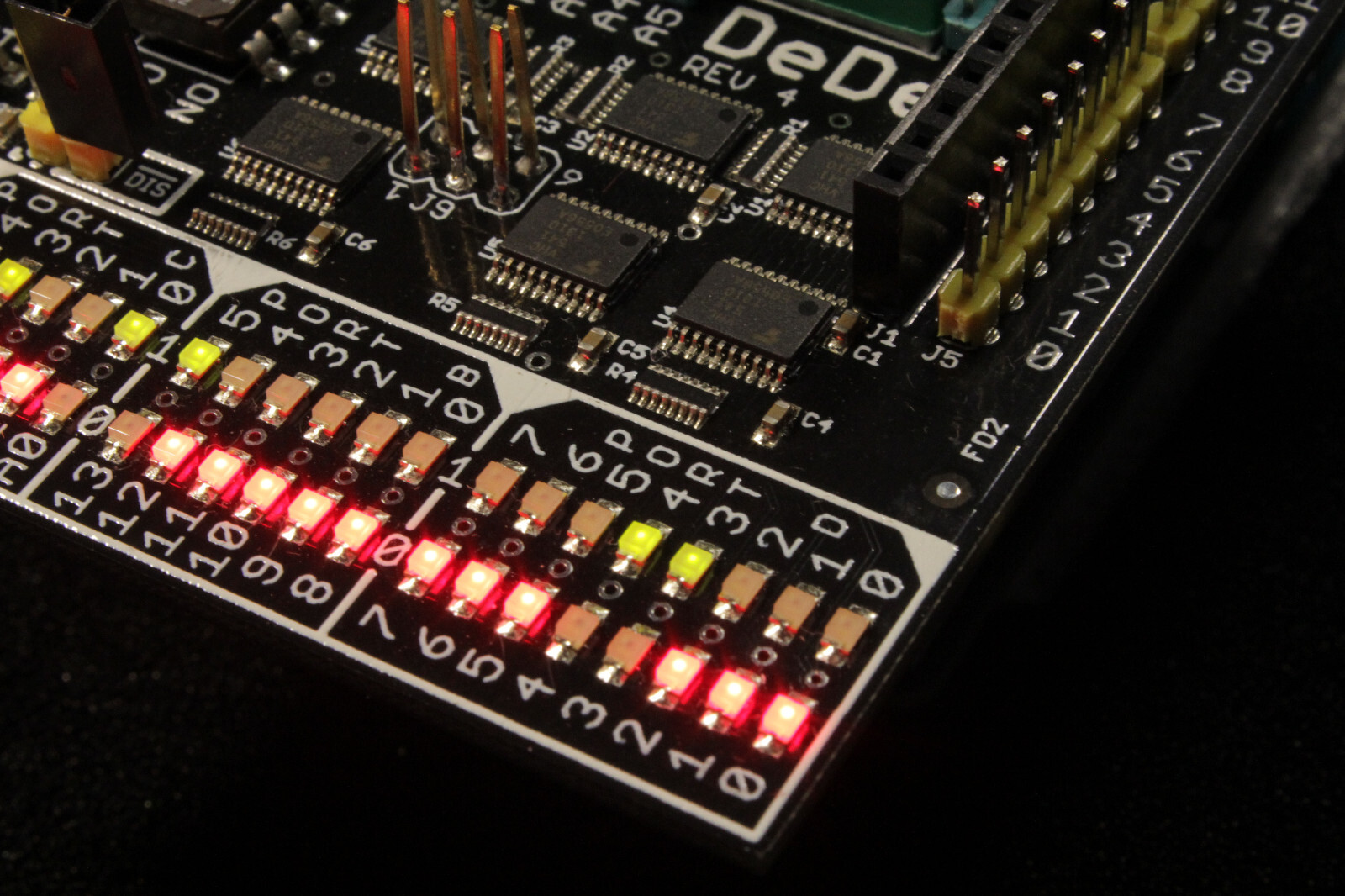 DeDe DEbug & DEvelopment Shield for Arduino UNOs & Compatibles