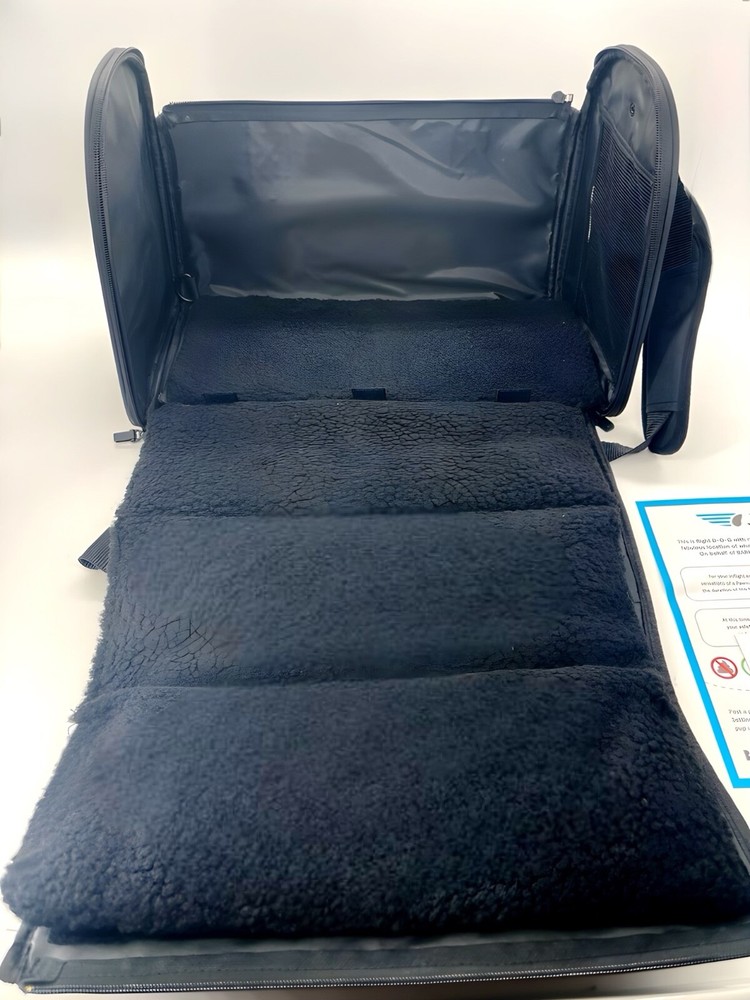 Bark- Airline pet carrier -Medium