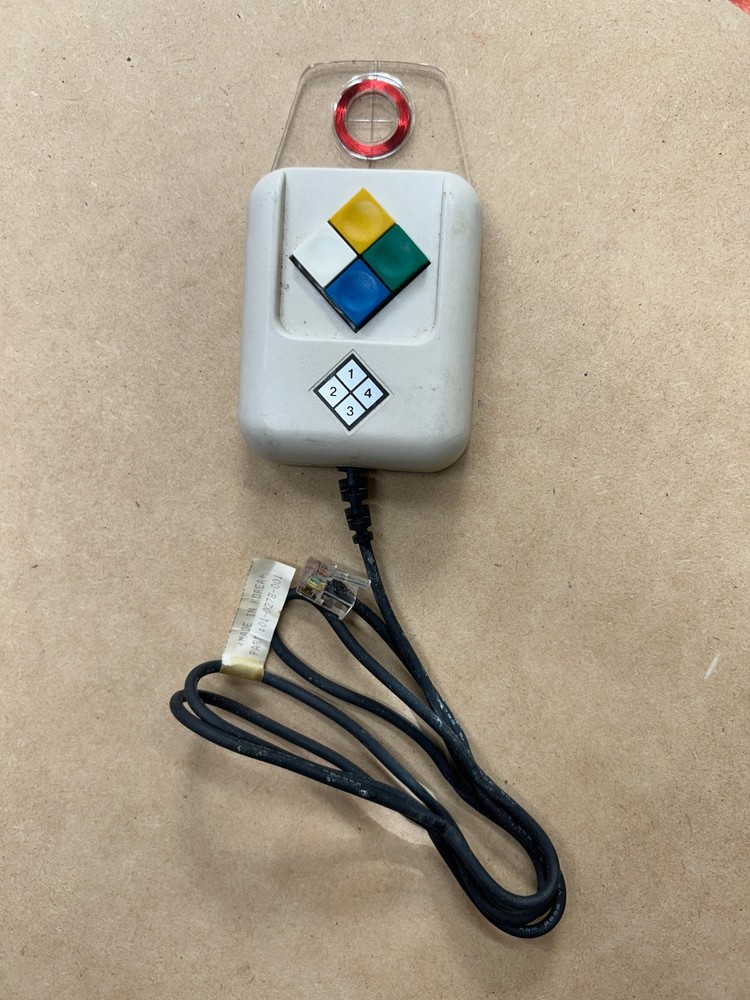 4-button digitizer puck (Summagraphics cursor) 01-0278-001