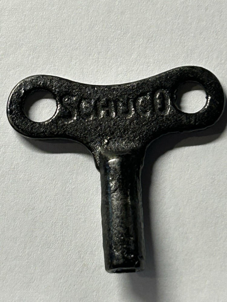 Antique Schuco Clock Key 2.25mm