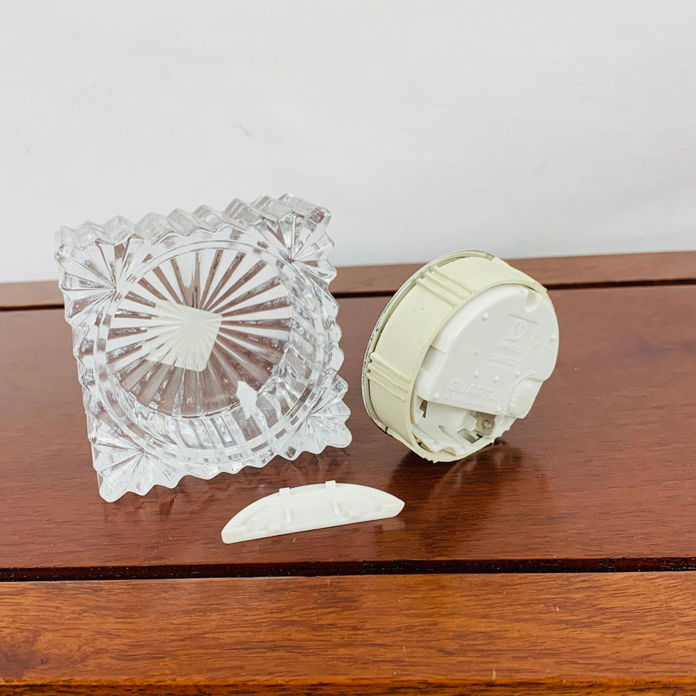 FIFTH AVENUE CRYSTAL 24% LEAD CRYSTAL WITH INSERT CLOCK
