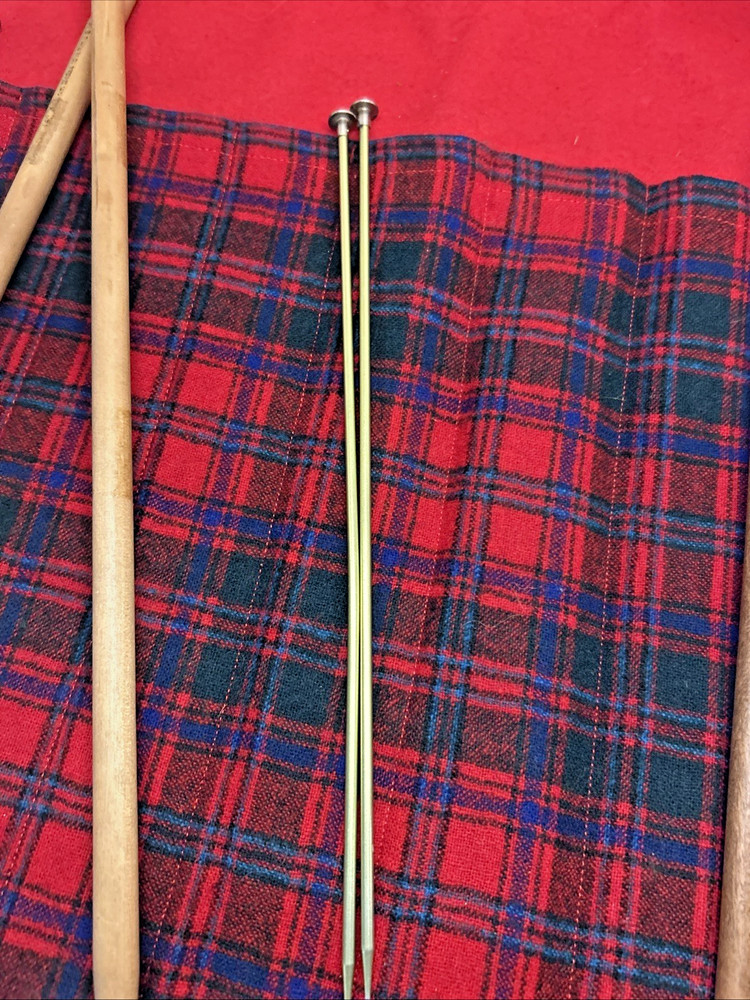 Vintage Five Pair Knitting Needles With Plaid Wool Storage Caddy Wrap