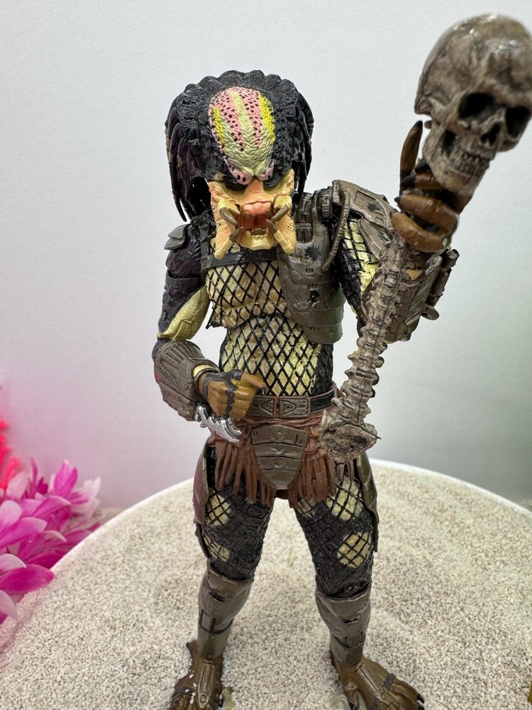 Predator fish tank decor