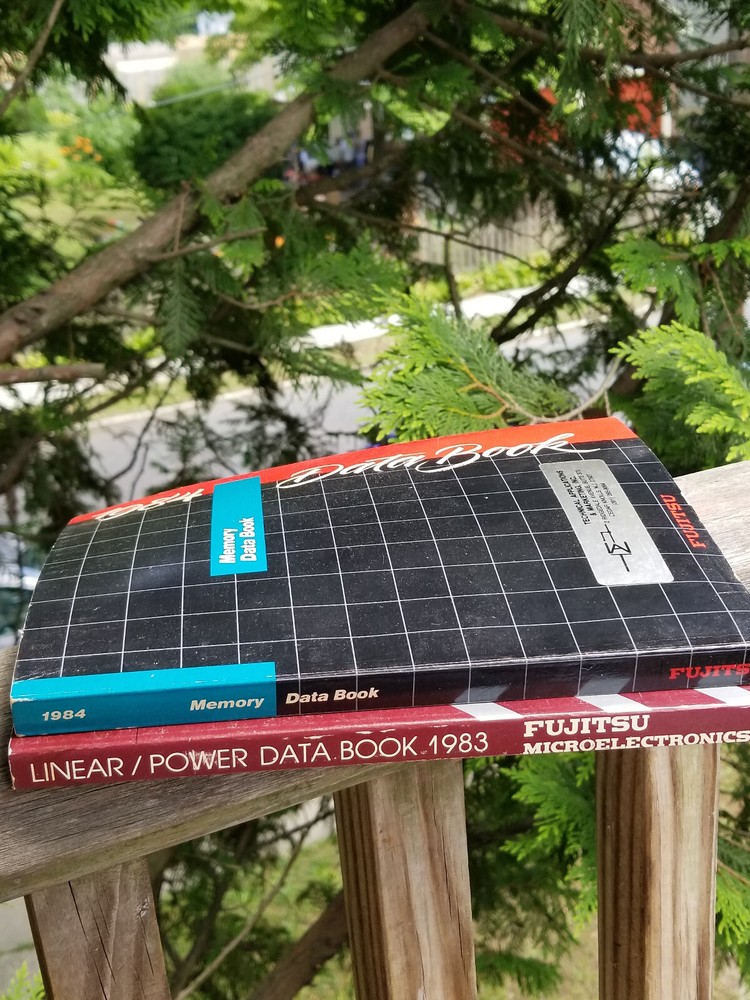 2 VINTAGE MICROELECTRONICS ELECTRONICS BOOKS MEMORY DATA 1983, 1984 FUJITSU