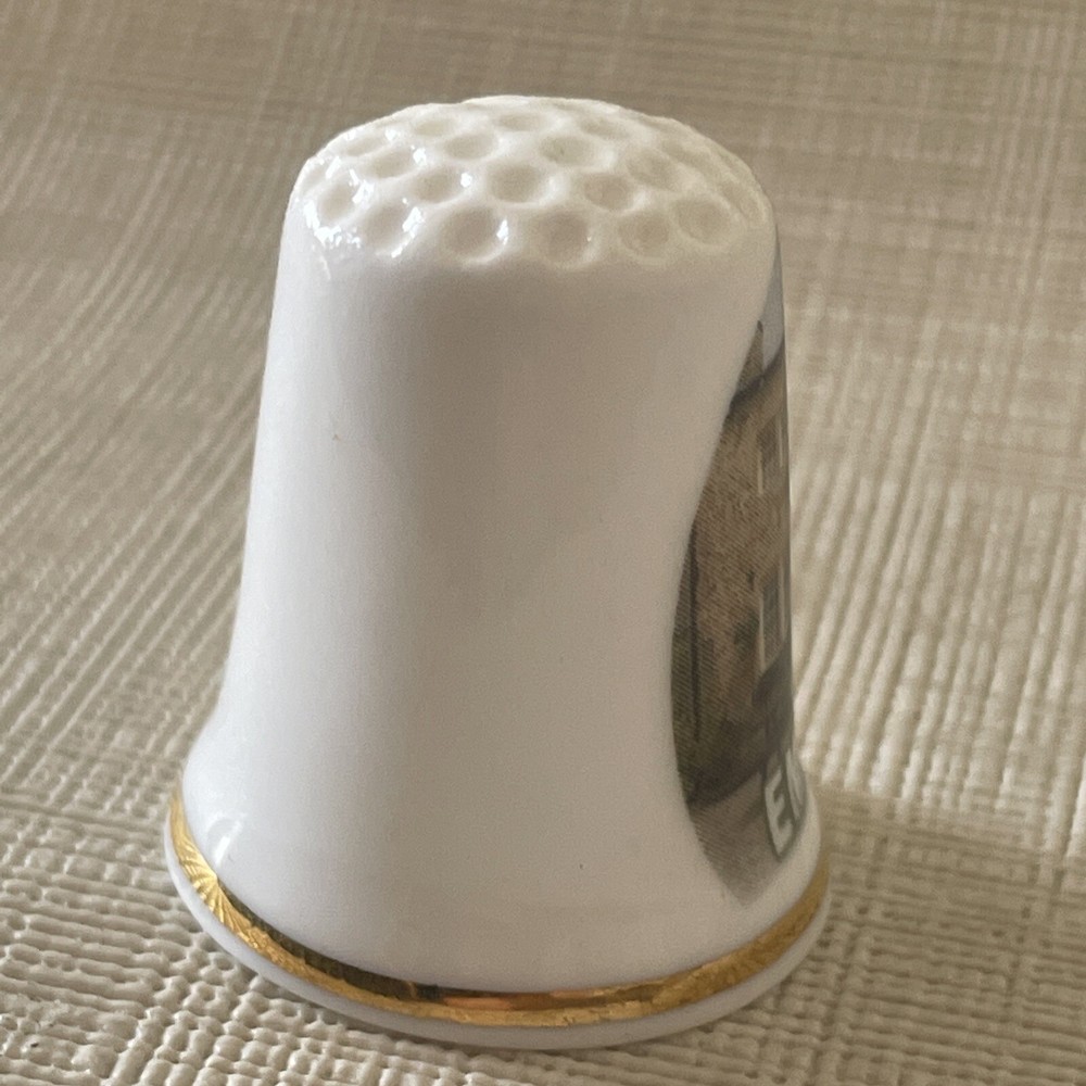Vintage Rare Design Emmerdale Thimble