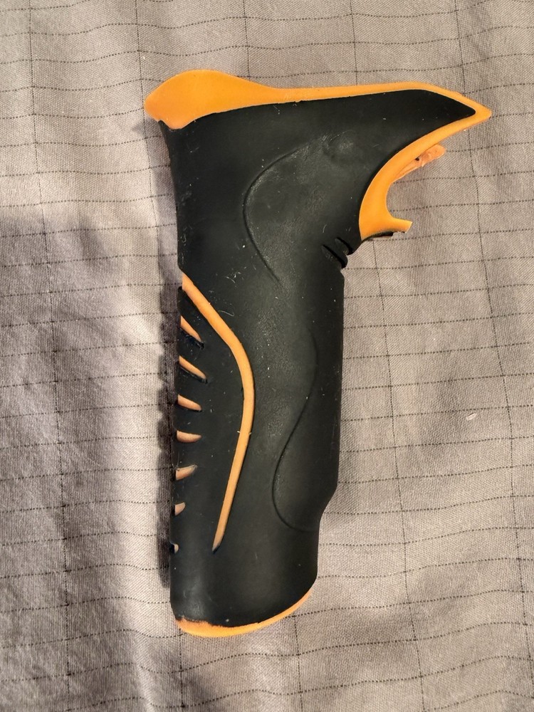 Dye M2 M3 Regulator Grips