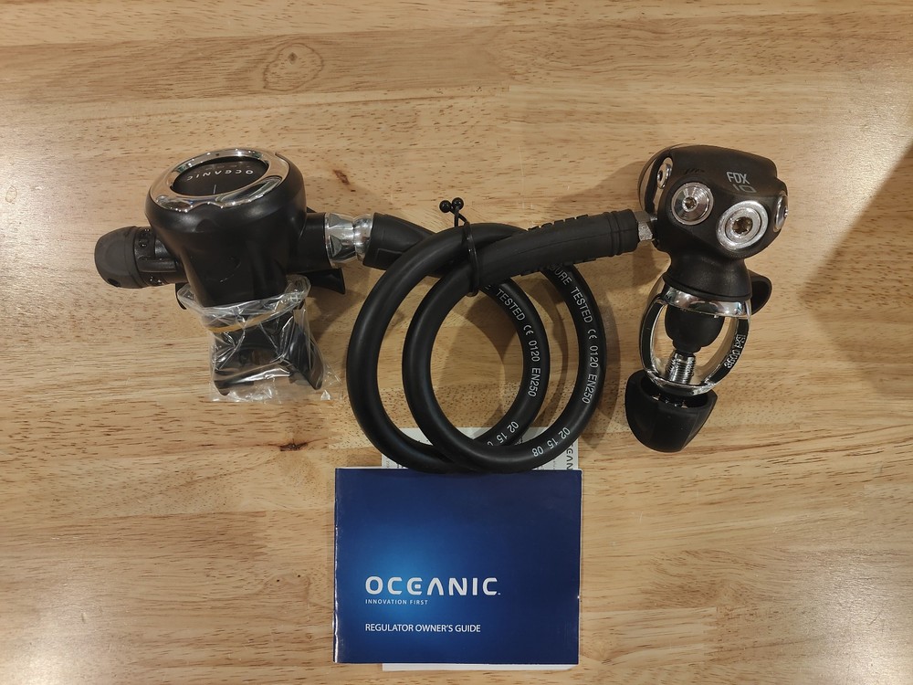 NEW IN BOX Oceanic EOS DVT First Stage & FDX10 Second Scuba Diving Regulators
