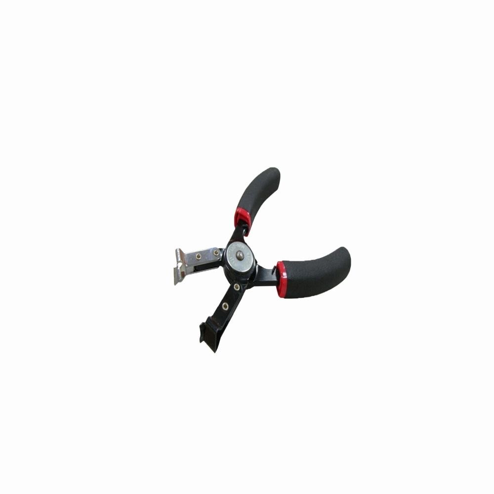 Clamp for mounting chains and bolt for motorcycle chain