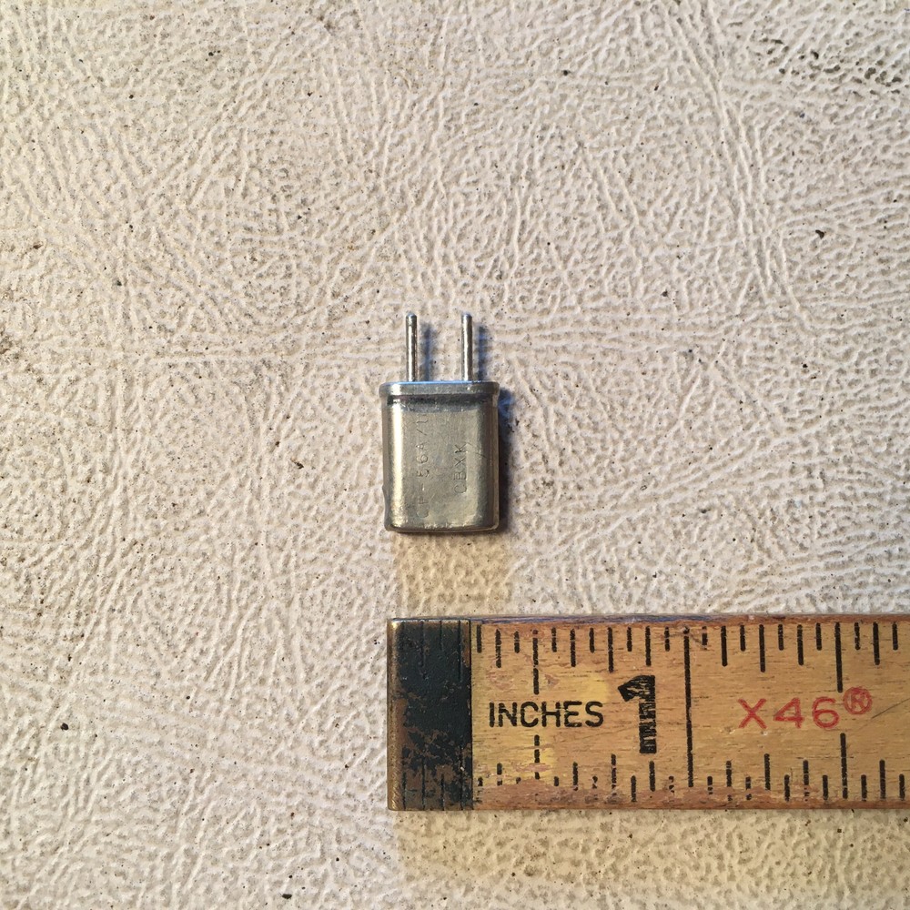 Quartz Crystal 60.950 Mc, NOS