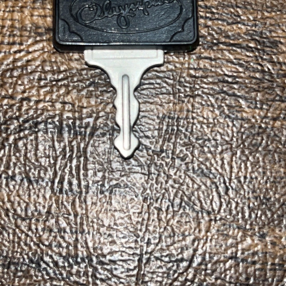 OLYMPIA KEY Silver Black Plastic Top