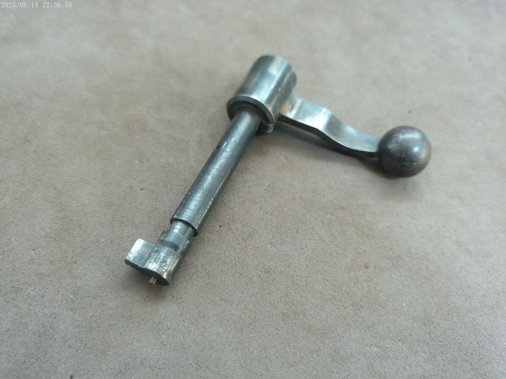 Savage 63 73 rifle bolt no extractor