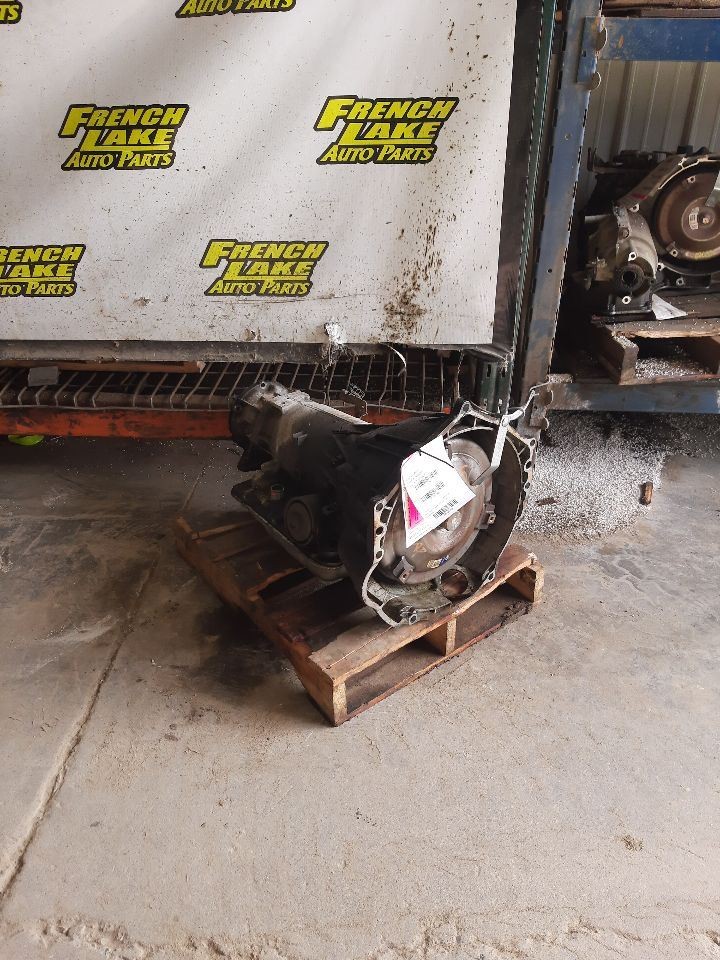 Automatic Transmission 5.3L 4WD 4X4 Fits 2001 SUBURBAN 1500 1327603